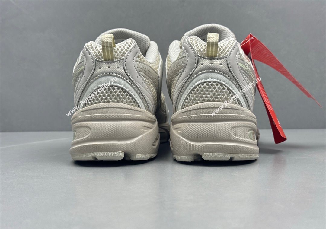 New Balance 530 Sneakers in Mesh and Leather Dusty Beige 2025 0711 (13-250711023)