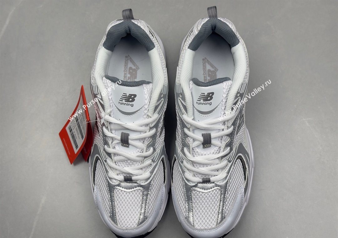 New Balance 530 Sneakers in Mesh and Leather Silver/White2 2025 0711 (13-250711024)