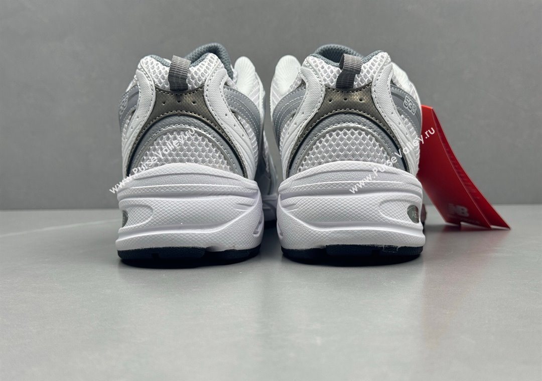 New Balance 530 Sneakers in Mesh and Leather Silver/White2 2025 0711 (13-250711024)