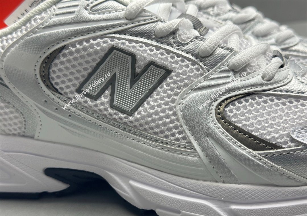 New Balance 530 Sneakers in Mesh and Leather Silver/White2 2025 0711 (13-250711024)