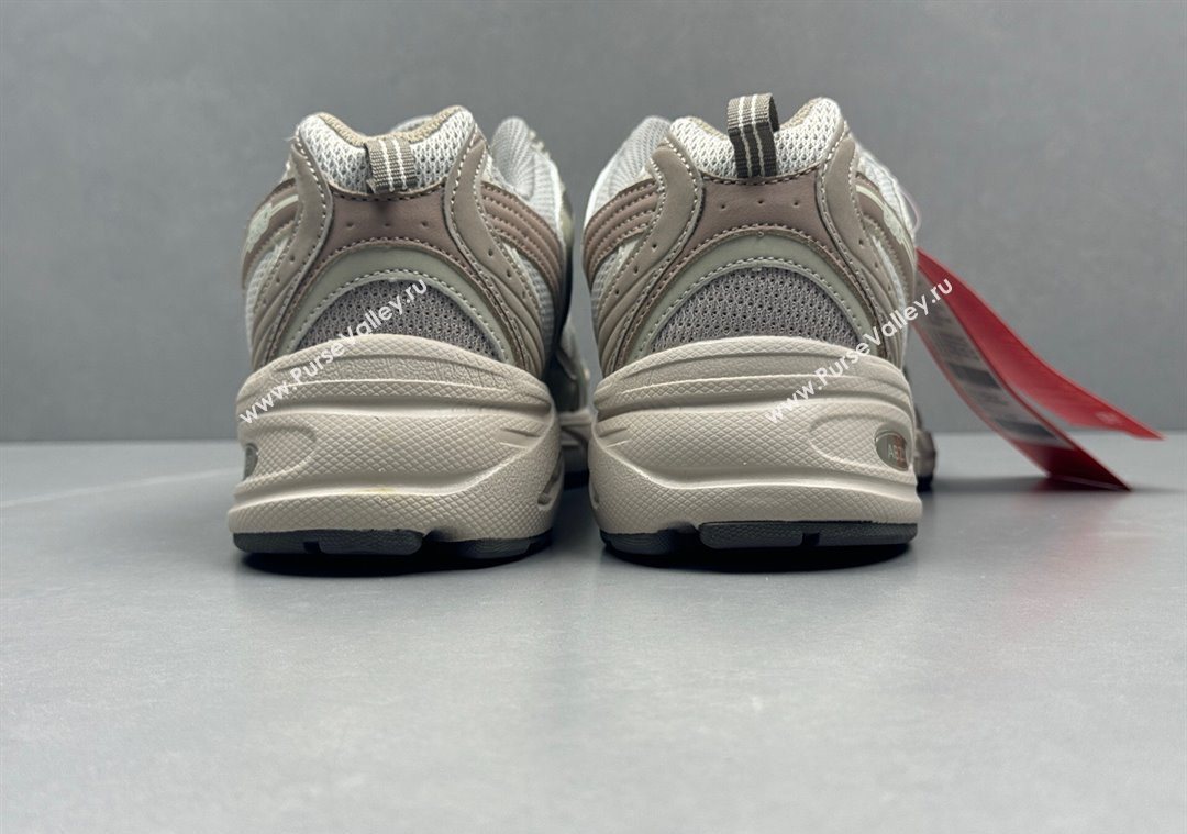 New Balance 530 Sneakers in Mesh and Leather Light Elephant 2025 0711 (13-250711025)