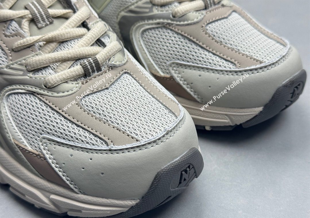 New Balance 530 Sneakers in Mesh and Leather Light Elephant 2025 0711 (13-250711025)