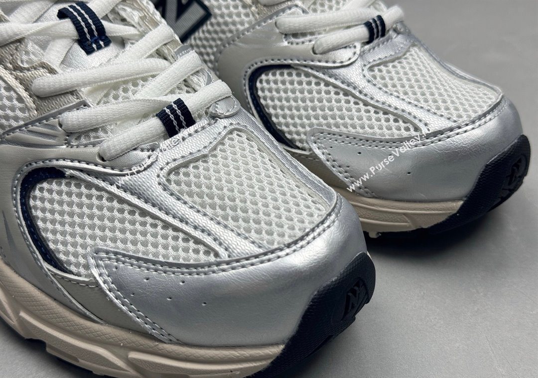 New Balance 530 Sneakers in Mesh and Leather Grey Silver 2025 0711 (13-250711018)