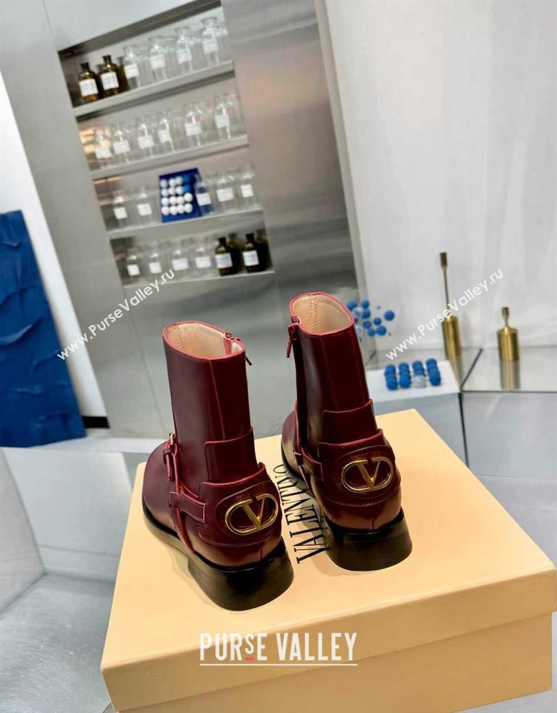 Valentino VLogo Signature Strap Flat Ankle Boots in Calfskin Leather Dark Burgundy 2025 1028 (XL-251104086)