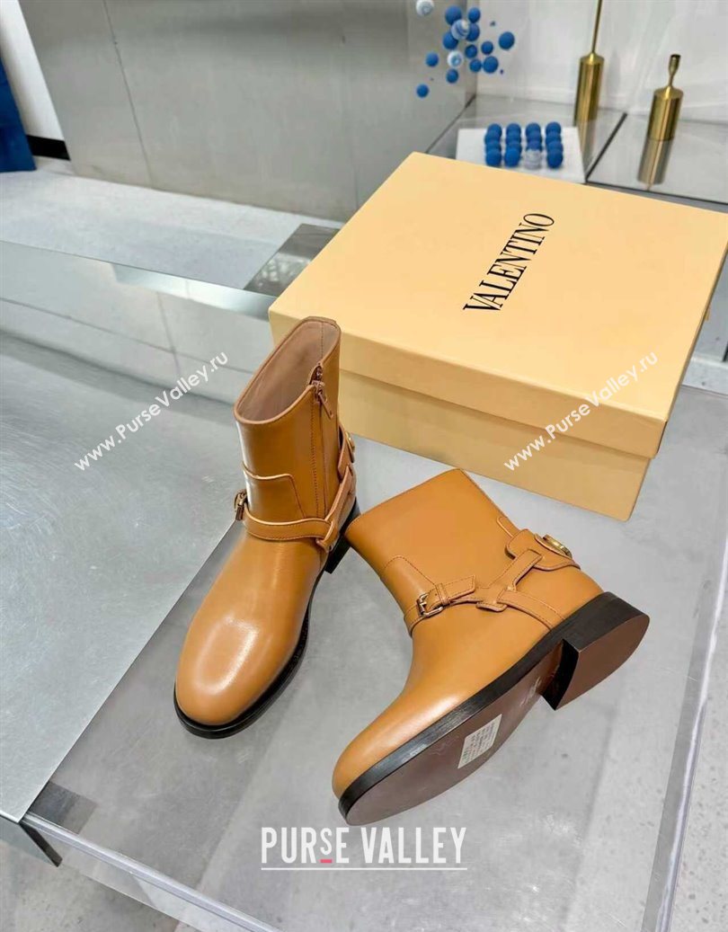 Valentino VLogo Signature Strap Flat Ankle Boots in Calfskin Leather Dark Beige 2025 1028 (XL-251104087)