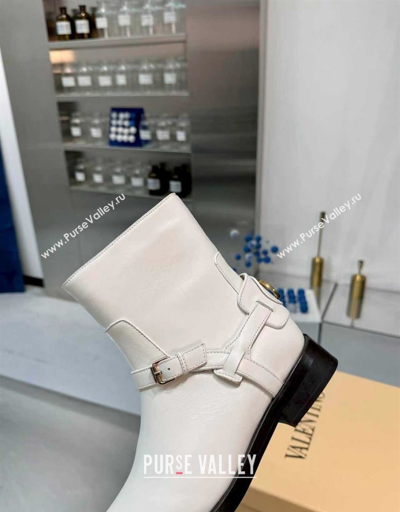 Valentino VLogo Signature Strap Flat Ankle Boots in Calfskin Leather White 2025 1028 (XL-251104088)