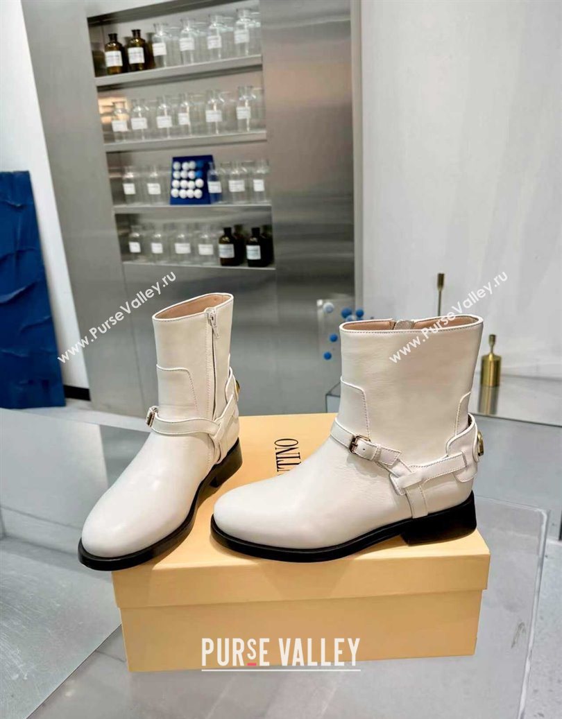 Valentino VLogo Signature Strap Flat Ankle Boots in Calfskin Leather White 2025 1028 (XL-251104088)