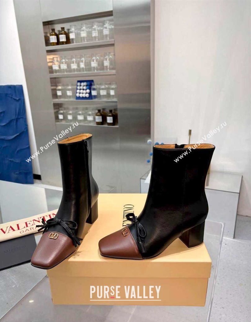 Valentino VALET DU ROI Heel Ankle Boots 6.5cm in Goatskin Leather with Bow Black/Brown 2025 1028 (XL-251104089)