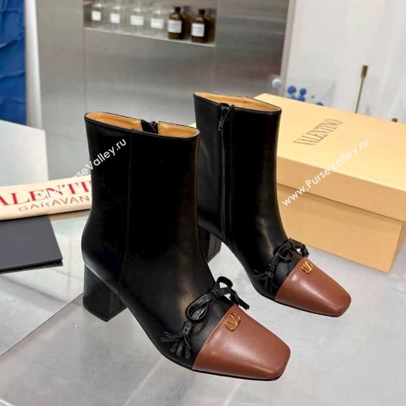 Valentino VALET DU ROI Heel Ankle Boots 6.5cm in Goatskin Leather with Bow Black/Brown 2025 1028 (XL-251104089)