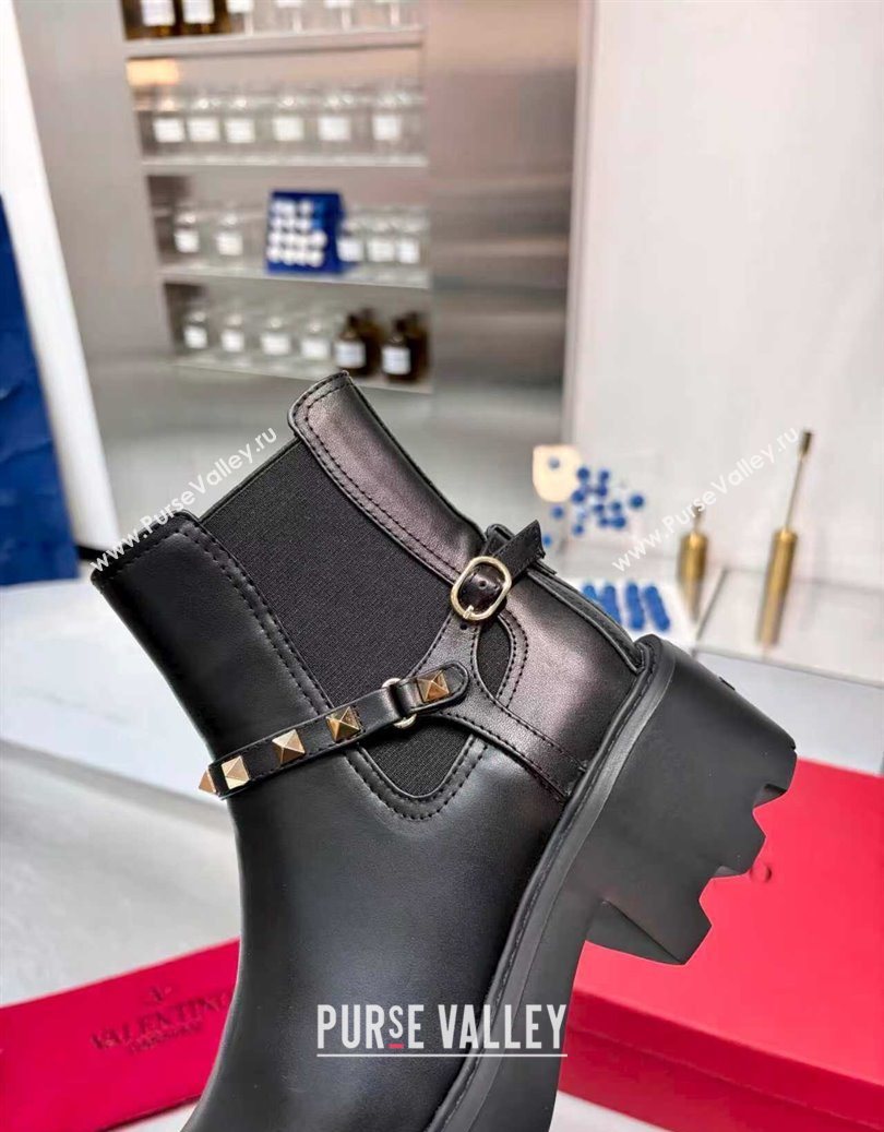 Valentino Rockstud Strap Ankle Boots 5.5cm in Calfskin Leather Black/Gold 2025 1104 (XL-251104093)