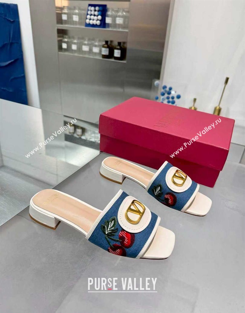 Valentino VLogo Signature Cherryfic Slides Sandal 3cm in Blue Denim and Leather White 2025 1104 (XL-251104097)