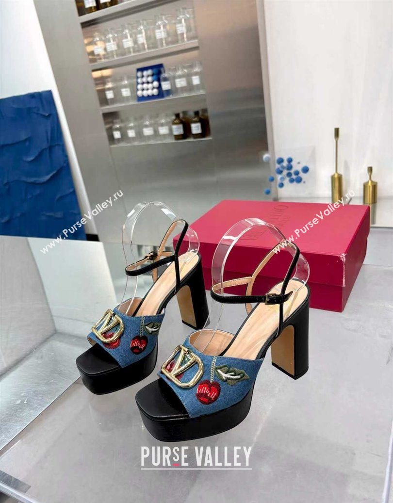 Valentino VLogo Signature Cherryfic Platform Sandals 11cm in Blue Denim and Leather Black 2025 1104 (XL-251104100)