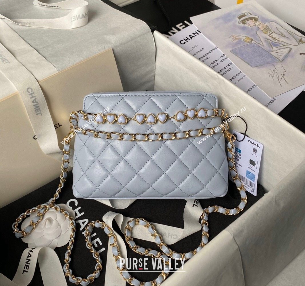 Chanel Shiny Crumpled Calfskin Clutch with Heart Chain AP3787 Light Blue 2024 (yezi-240717072)