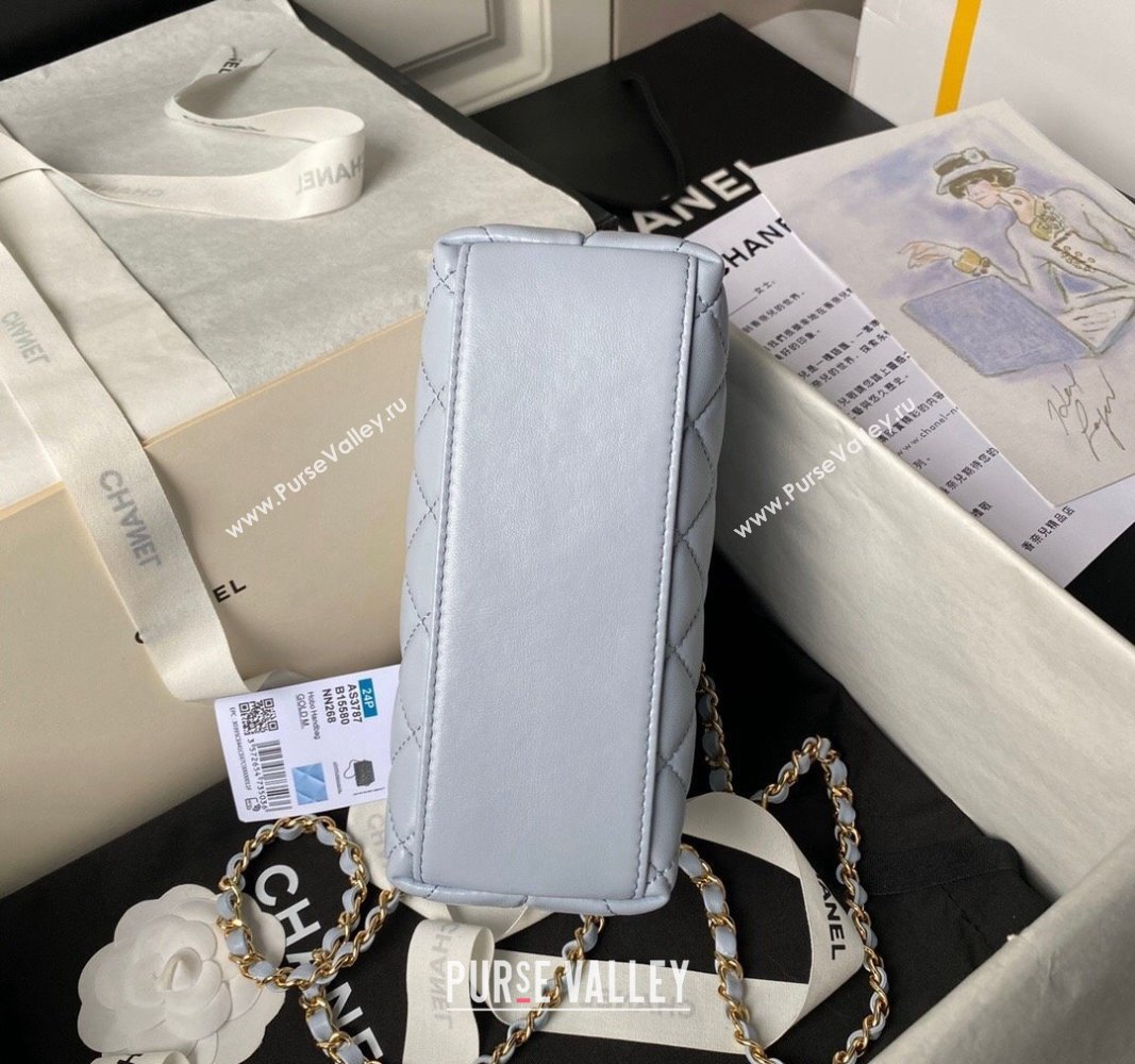 Chanel Shiny Crumpled Calfskin Clutch with Heart Chain AP3787 Light Blue 2024 (yezi-240717072)