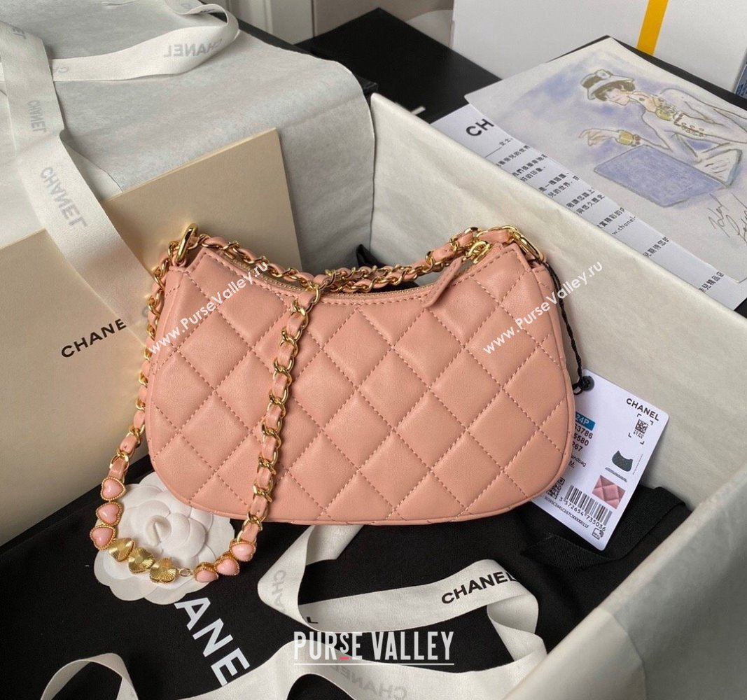 Chanel Shiny Crumpled Calfskin Hobo Clutch with Heart Chain AP3786 Light Pink 2024 (yezi-240717076)