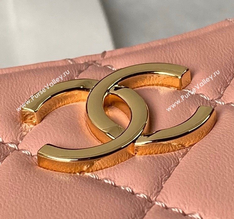 Chanel Shiny Crumpled Calfskin Hobo Clutch with Heart Chain AP3786 Light Pink 2024 (yezi-240717076)