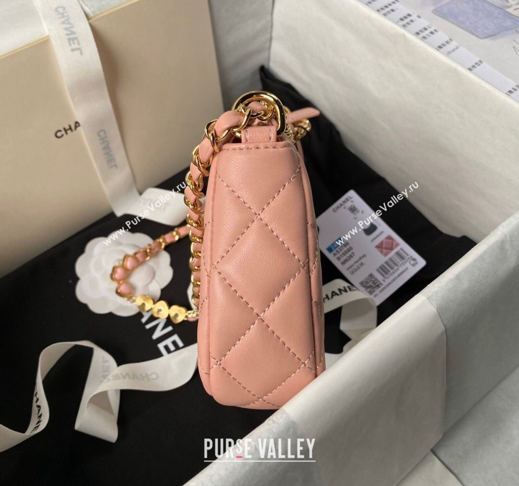 Chanel Shiny Crumpled Calfskin Hobo Clutch with Heart Chain AP3786 Light Pink 2024 (yezi-240717076)