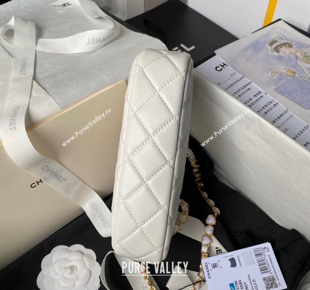 Chanel Shiny Crumpled Calfskin Hobo Clutch with Heart Chain AP3786 White 2024 (yezi-240717078)