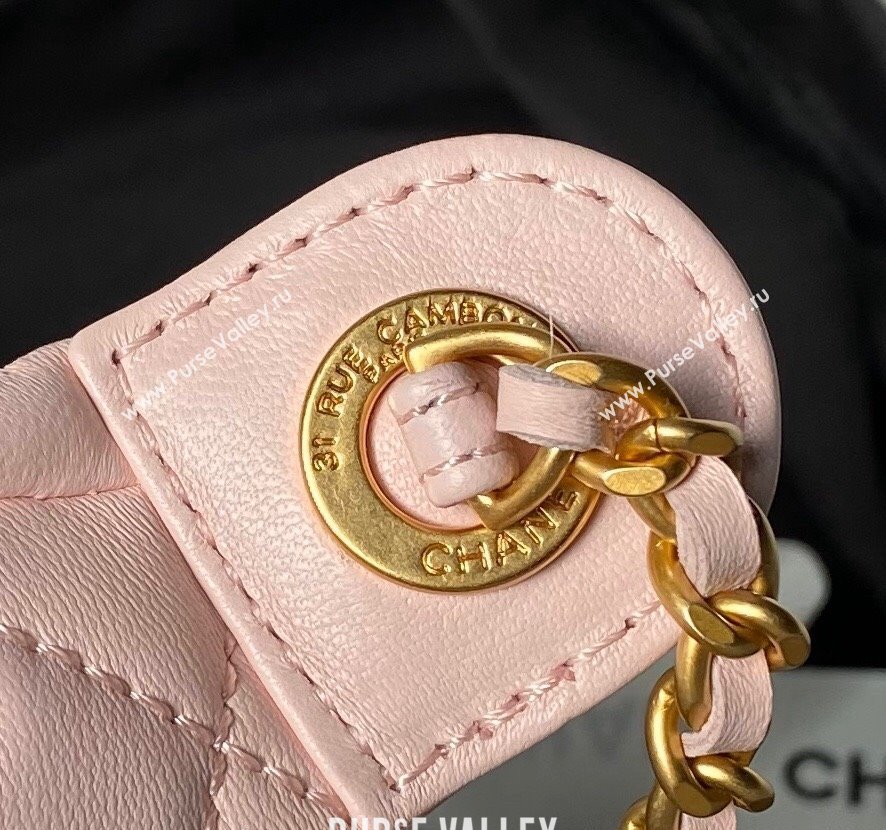 Chanel Shiny Lambskin Waist Bag with CC Charm Chain Light Pink 2024 AP4113 (yezi-240717081)