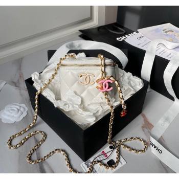 Chanel Shiny Lambskin Clutch with CC Charm Chain White 2024 AP3941 (yezi-240717089)