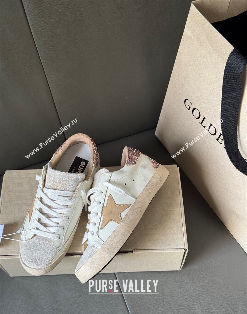 Golden Goose Womens Super-Star Sneakers with nude leather star and gold glitter heel tab 2025 0429 (MD-250429045)