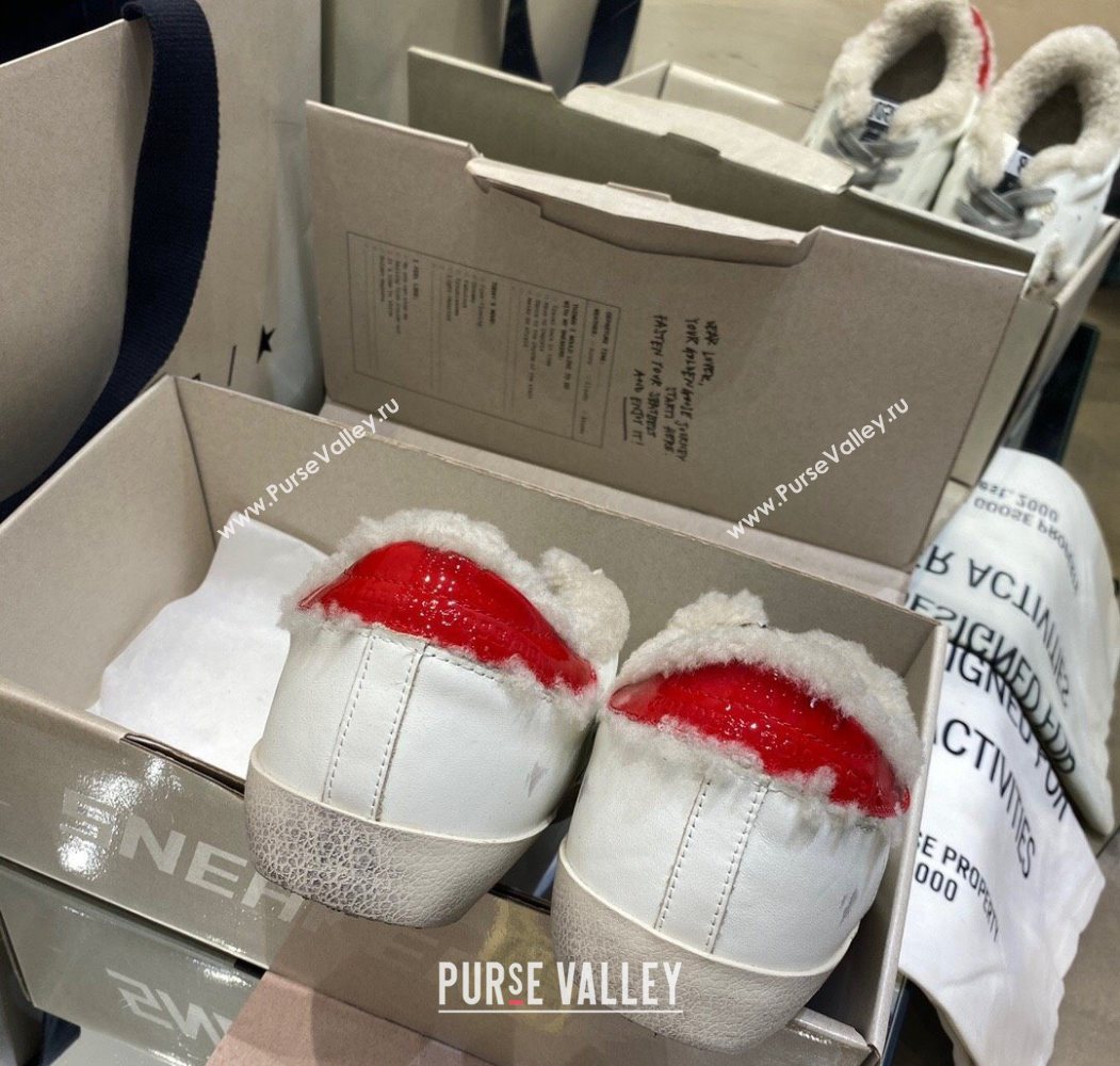 Golden Goose Womens Super-Star Sneakers in White Leather and Wool 2025 GGDB103113 (MD-251031069)