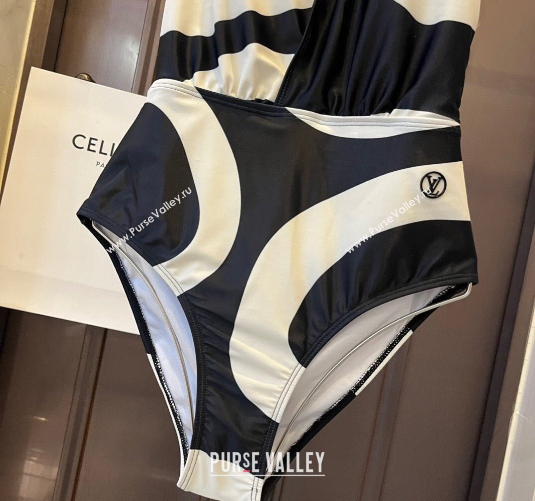 Louis Vuitton Swimwear White/Black 2024 CH04011624 (WM-240401054)