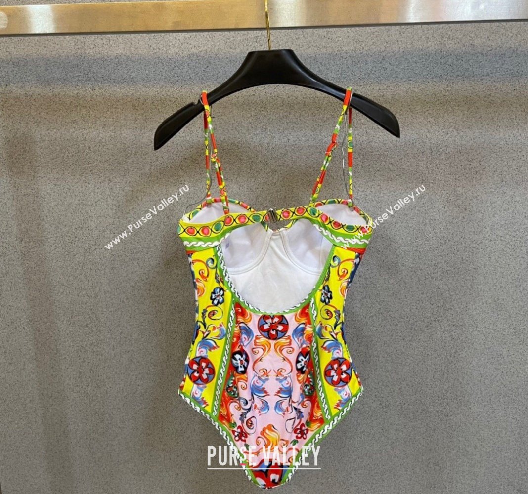 Versace Swimwear Pink 2024 CH040132 (A-240401085)