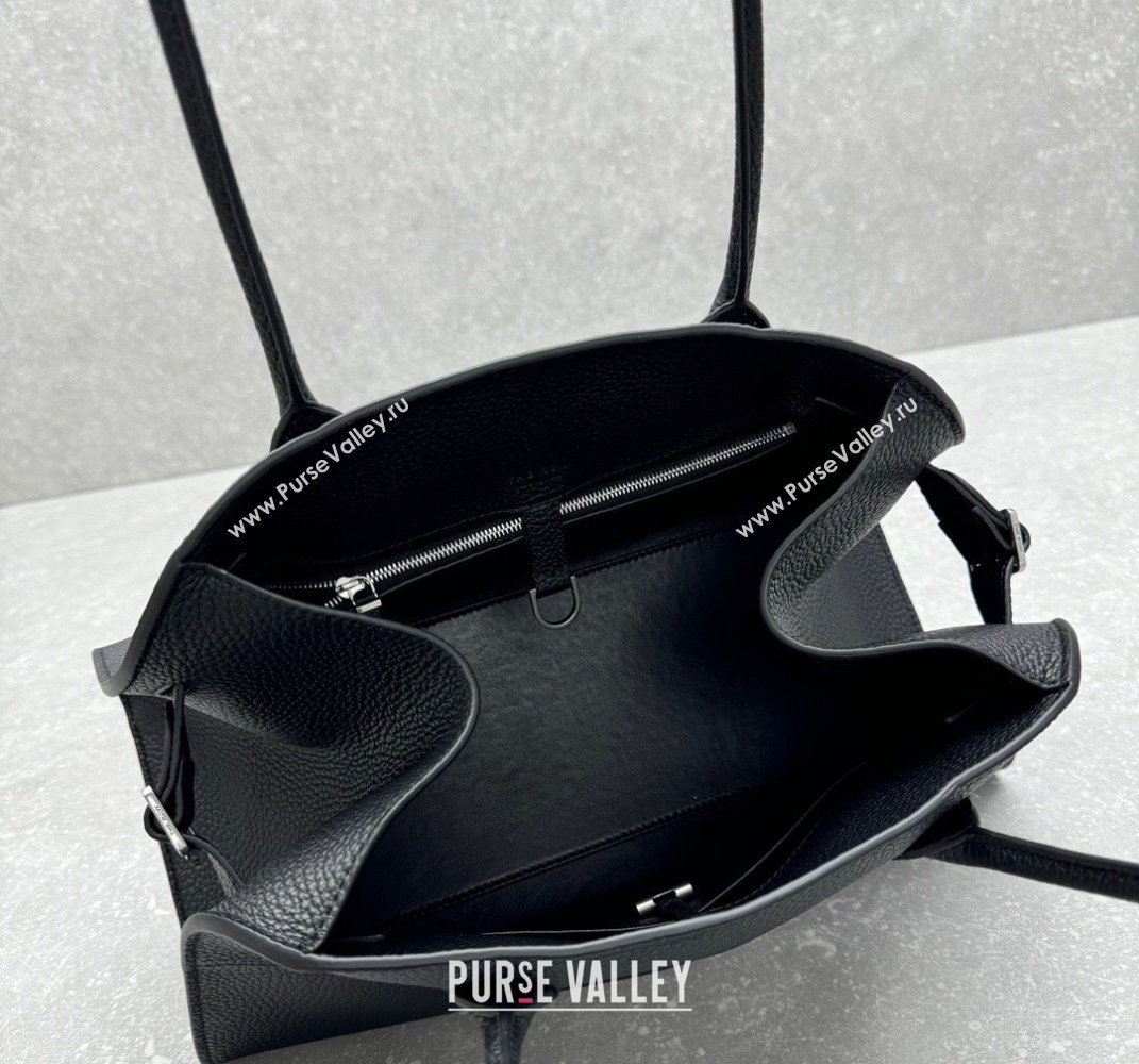 The Row Margaux EW Shoulder 12 Bag in Grained Leather Black 2025 1797 (ningm-250408062)