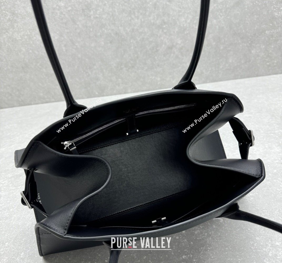 The Row Margaux EW Shoulder 12 Bag in Smooth Leather Black 2025 1797 (ningm-250408061)