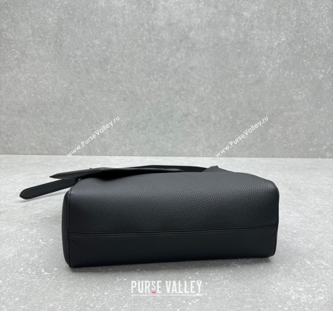 The Row Blake Hobo in Grained Leather Black 2025 1726 (ningm-250408066)