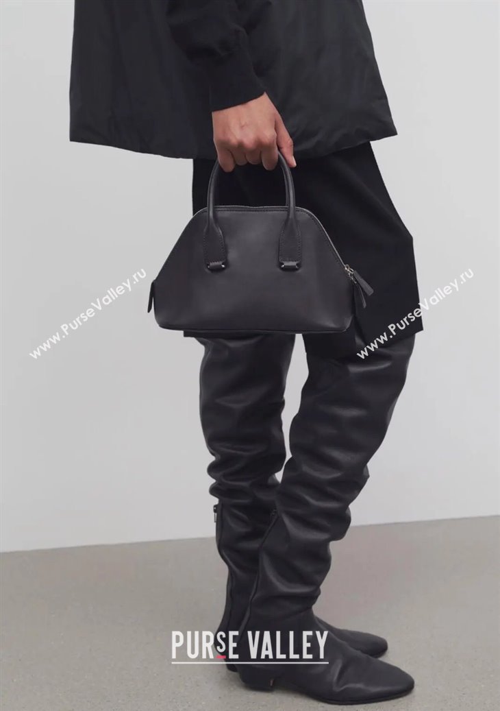 The Row Mini Devon Bag in Smooth Leather Black 2025 1846 (ningm-250408068)