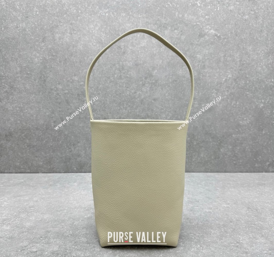 The Row Medium N/S Park Tote Bag in Grained Leather White 2025 1822 (ningm-250520106)
