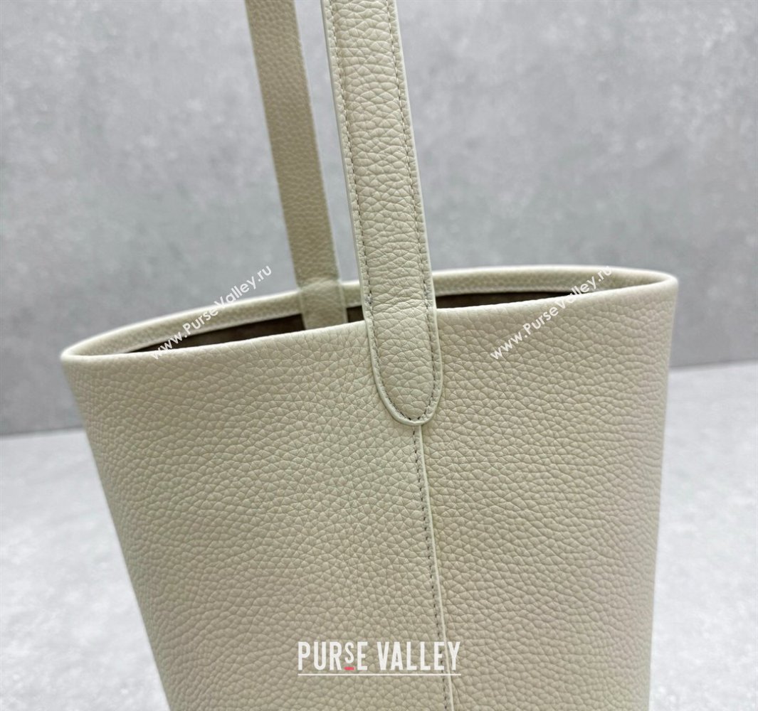 The Row Medium N/S Park Tote Bag in Grained Leather White 2025 1822 (ningm-250520106)