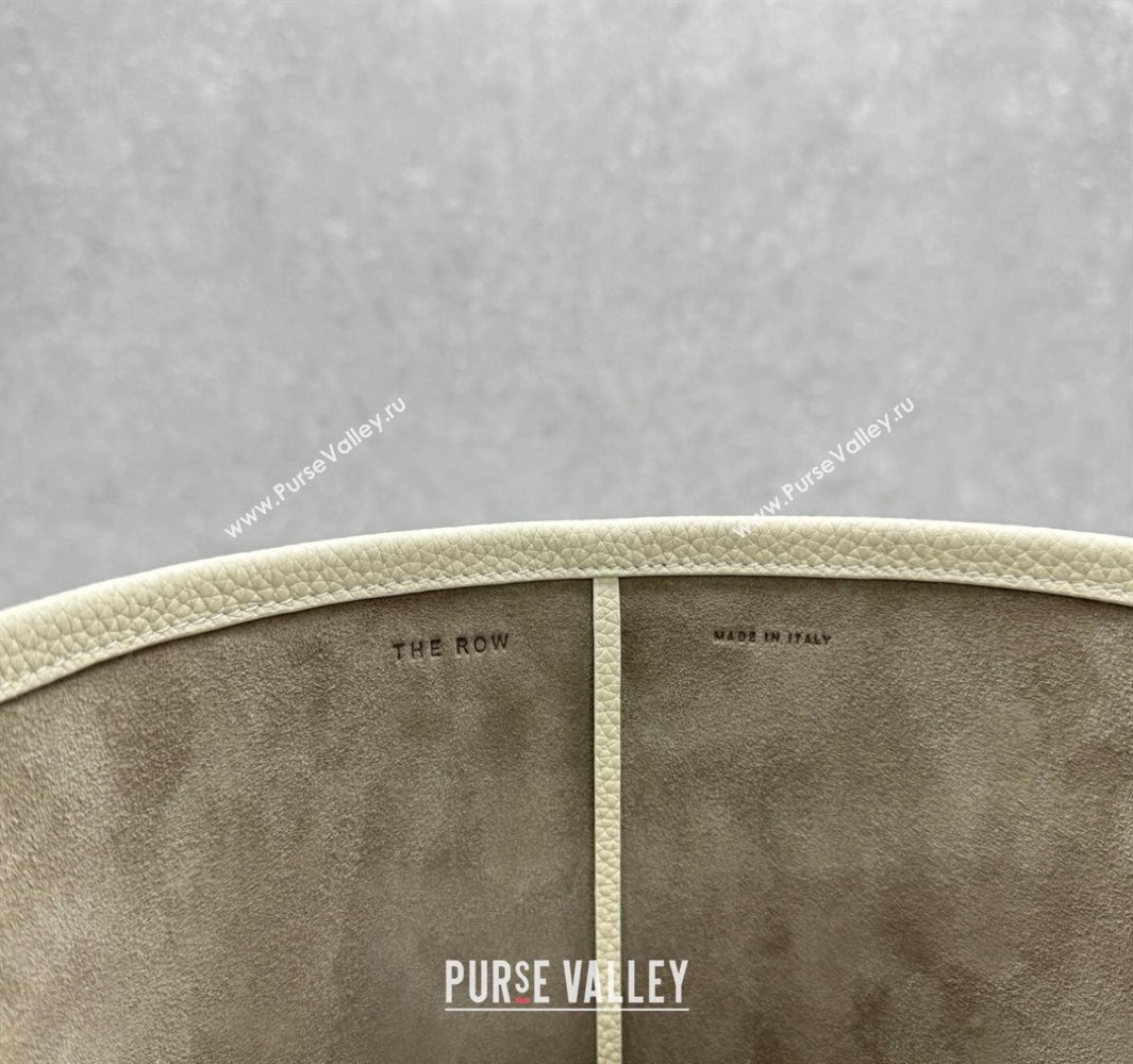 The Row Medium N/S Park Tote Bag in Grained Leather White 2025 1822 (ningm-250520106)