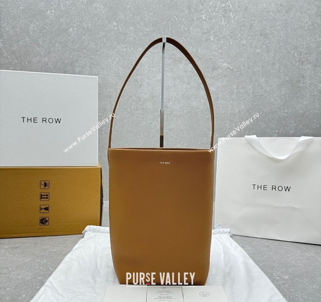 The Row Medium N/S Park Tote Bag in Grained Leather Brown 2025 1822 (ningm-250520107)