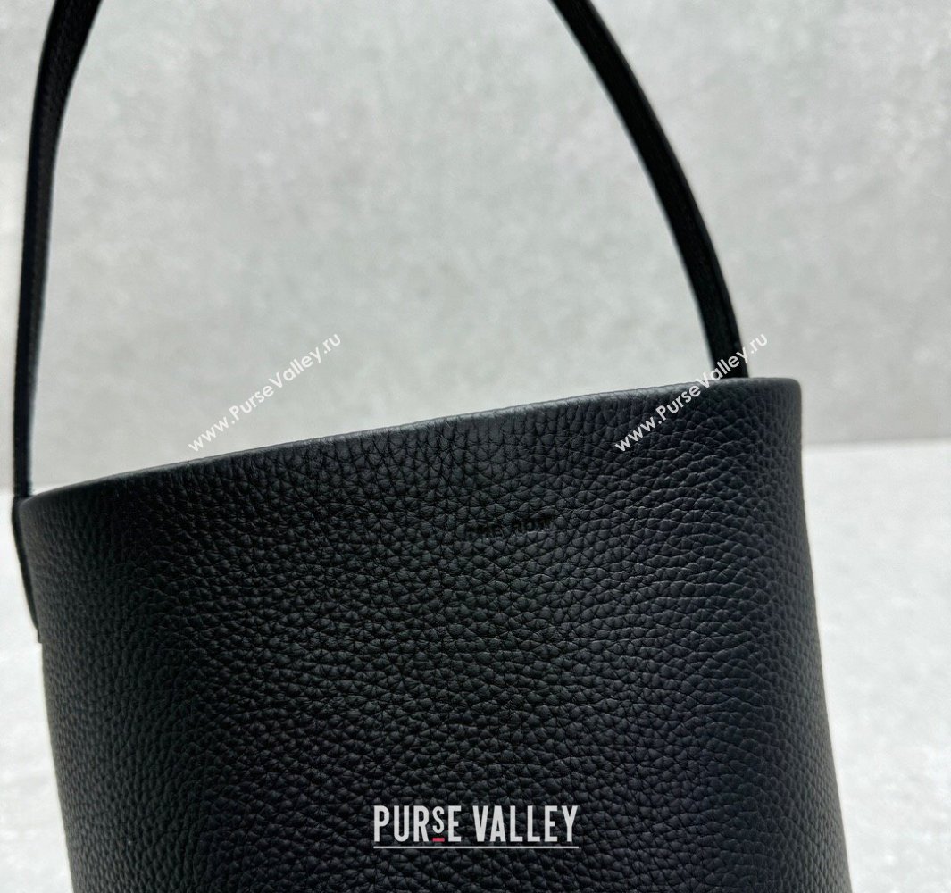 The Row Medium N/S Park Tote Bag in Grained Leather Black 2025 1822 (ningm-250520108)