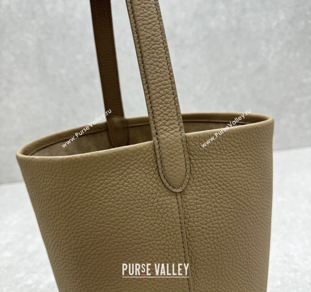 The Row Medium N/S Park Tote Bag in Grained Leather Beige 2025 1822 (ningm-250520109)
