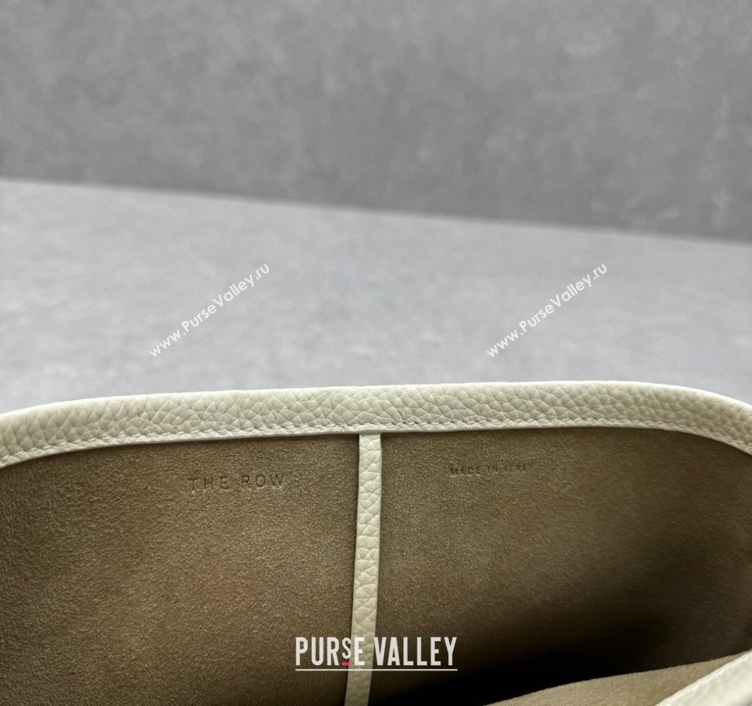The Row Small N/S Park Tote Bag in Grained Leather White 2025 1822 (ningm-250520110)