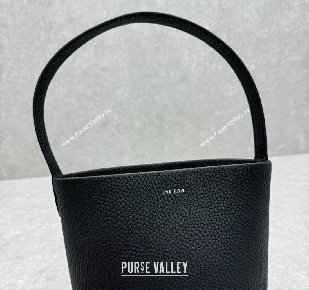 The Row Small N/S Park Tote Bag in Grained Leather Black 2025 1822 (ningm-250520111)