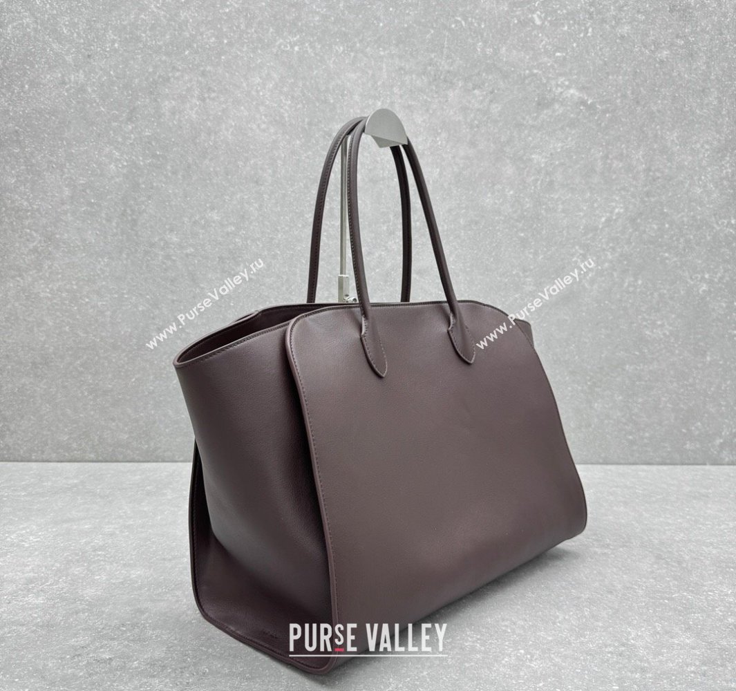 The Row Marlo 17 Softly Structured Tote Bag in Smooth Leather Chocolate Brown 2025 1895 (ningm-250520097)