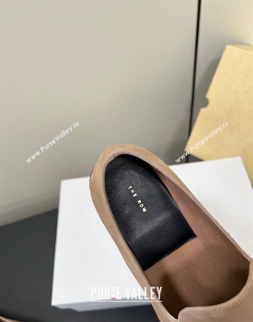 The Row Suede Flat Loafers Beige 2025 0604 (HQG-250604111)