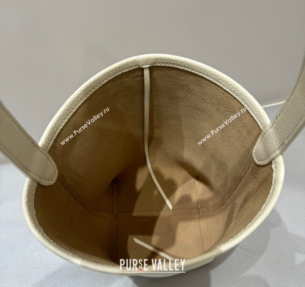 The Row Small N/S Park Tote Bag in Grained Leather White 2025 0802 (YY-250802058)