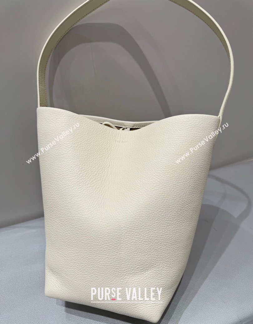 The Row Medium N/S Park Tote Bag in Grained Leather White 2025 0802 (YY-250802057)