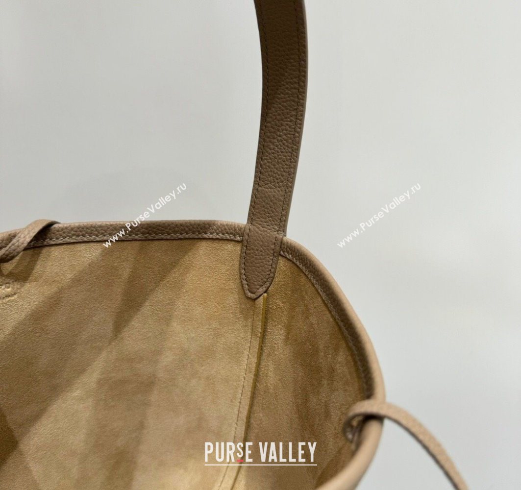 The Row Small N/S Park Tote Bag in Grained Leather Beige 2025 0802 (YY-250802060)