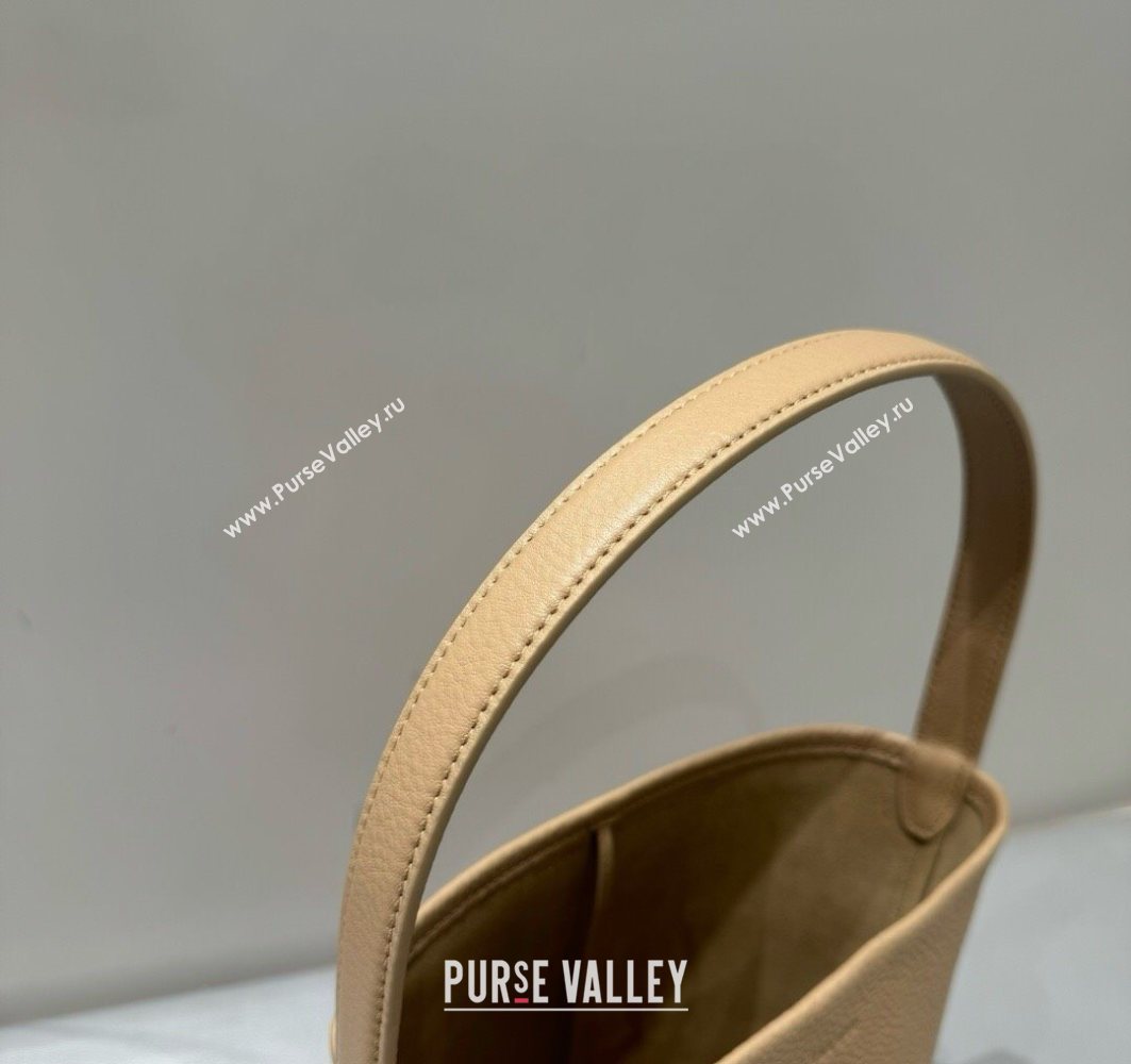 The Row Small N/S Park Tote Bag in Grained Leather Milk Tea 2025 0802 (YY-250802050)