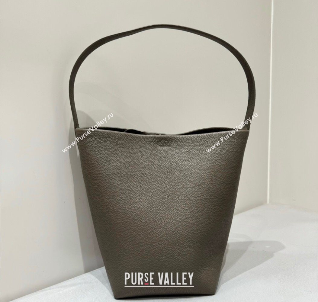 The Row Medium N/S Park Tote Bag in Grained Leather Elephant Grey 2025 0802 (YY-250802051)