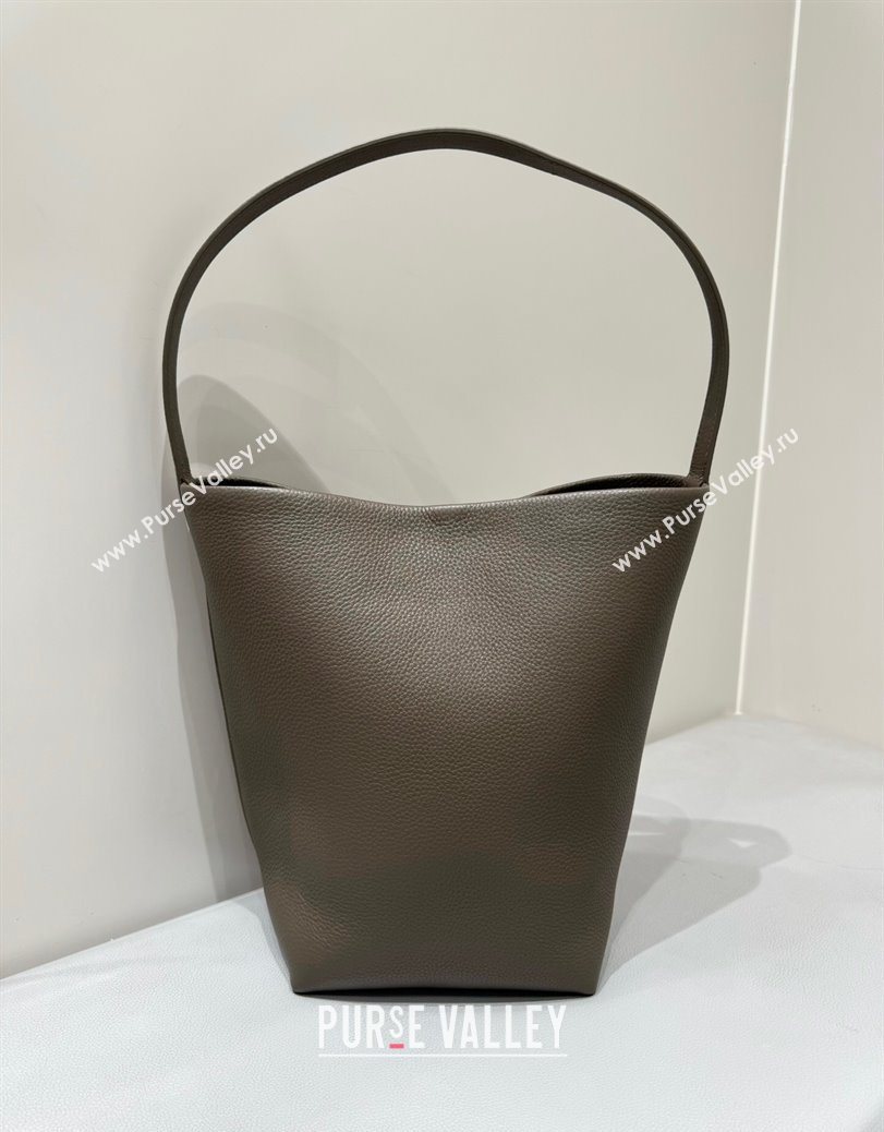 The Row Medium N/S Park Tote Bag in Grained Leather Elephant Grey 2025 0802 (YY-250802051)