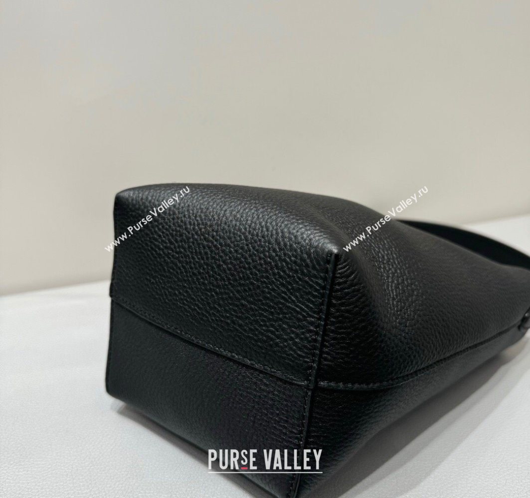 The Row Medium N/S Park Tote Bag in Grained Leather Black 2025 0802 (YY-250802055)