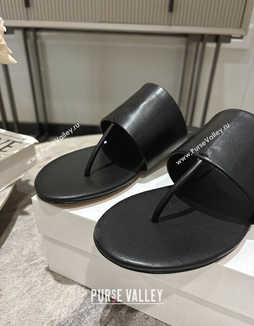 The Row Signum Flat Thong Slides Sandal in Calfskin Black 2025 TR082704 (HQG-250827034)